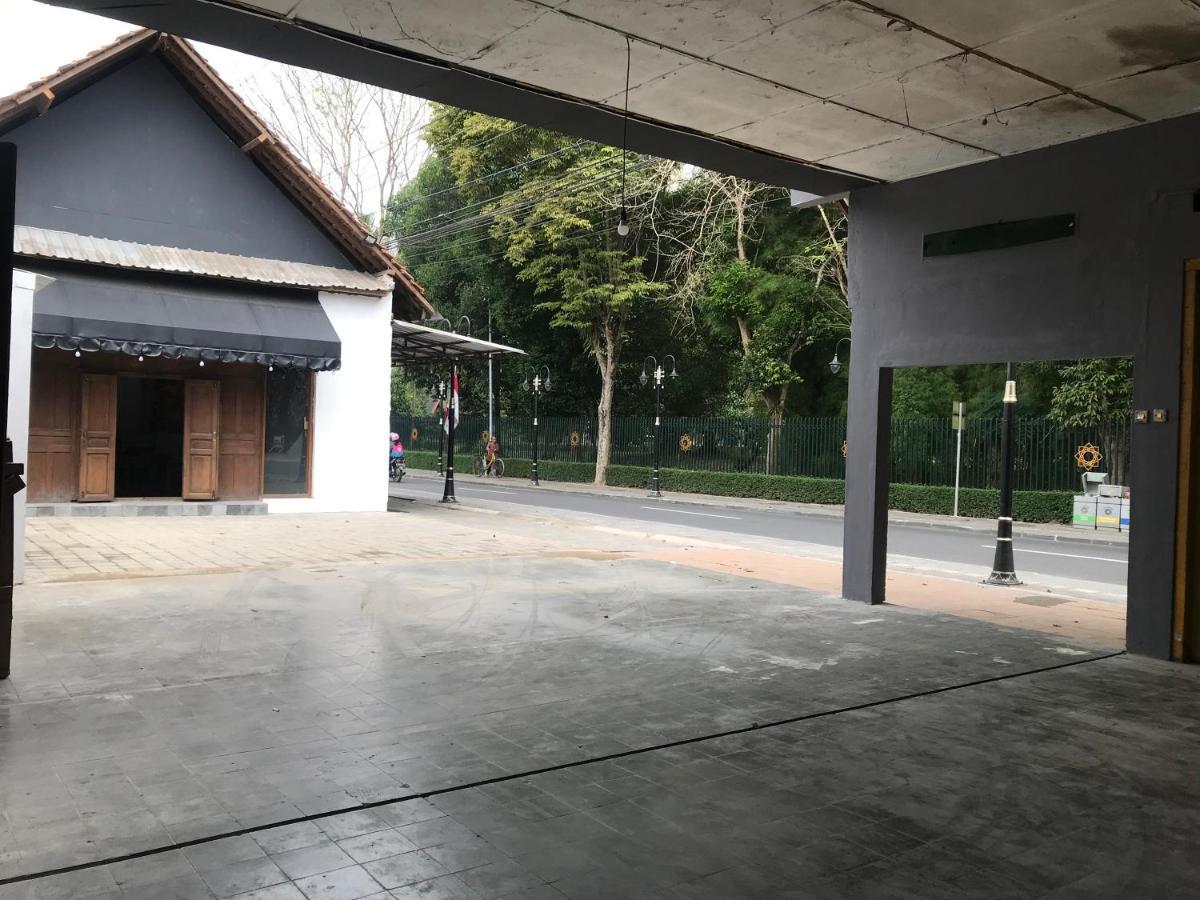 Watu Agung Guest House Magelang Exterior foto